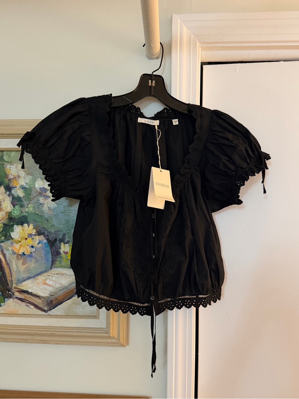 Doen Nera Puff-Sleeve Top in Black - Picture 4 of 7